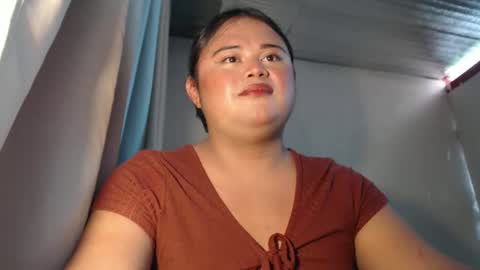 Snapshot of lovelypinaychubsx chatting on 12-30-24, 12:43 lovely online show from 12-30-24, 12:43