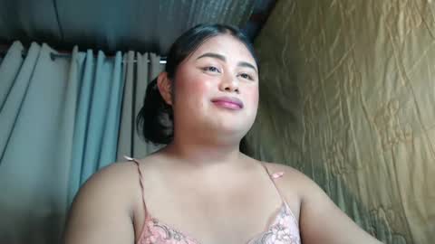 Snapshot of lovelypinaychubsx chatting on 02-10-25, 08:00 lovely online show from 02-10-25, 08:00