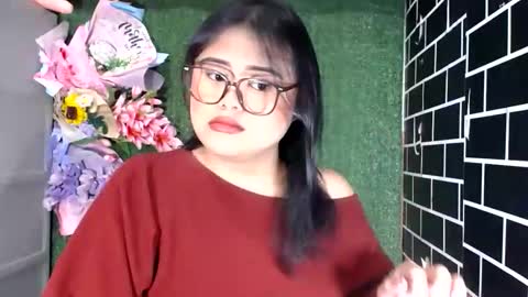 Snapshot of lovelypinaychubsx chatting on 10-08-25, 08:50 lovely online show from 10-08-25, 08:50