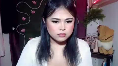 Snapshot of lovelypinaychubsx chatting on 11-22-25, 09:30 lovely online show from 11-22-25, 09:30