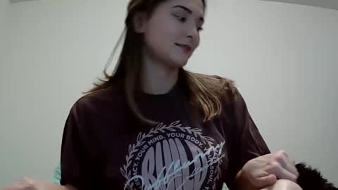 Snapshot of lovelyqueenaria chatting on 11-06-25, 07:48 Queen Aria online show from 11-06-25, 07:48