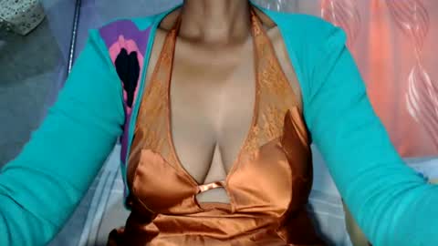Snapshot of lovelythighs54 chatting on 07-02-26, 05:35 miss fancy louis online show from 07-02-26, 05:35