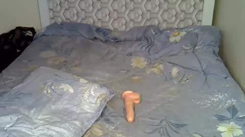 lovelytin online show from 09-12-25, 07:03