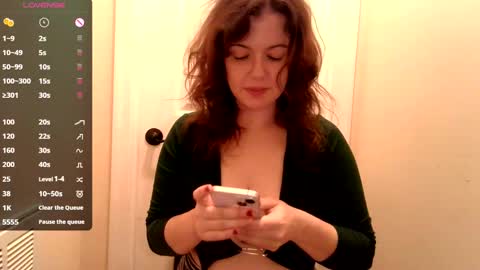 Snapshot of lovemesomemoree chatting on 01-23-25, 03:48 Connie online show from 01-23-25, 03:48