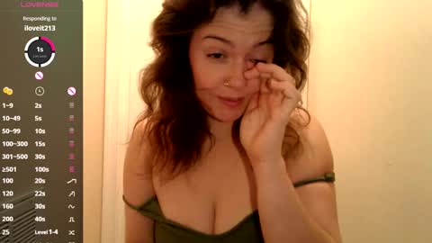 Snapshot of lovemesomemoree chatting on 01-24-25, 12:20 Connie online show from 01-24-25, 12:20