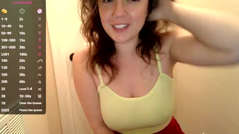 Snapshot of lovemesomemoree chatting on 01-25-25, 11:34 Connie online show from 01-25-25, 11:34