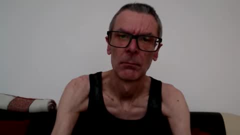 Snapshot of lovepvclate40s chatting on 03-09-26, 03:16 lovepvcearly50s online show from 03-09-26, 03:16