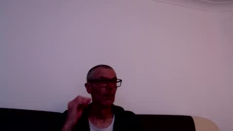 Snapshot of lovepvclate40s chatting on 04-25-26, 06:38 lovepvcearly50s online show from 04-25-26, 06:38