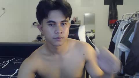 Snapshot of loverboyph04 chatting on 11-13-25, 03:49 loverboyph04 online show from 11-13-25, 03:49