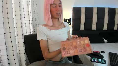 Snapshot of loverisu chatting on 10-05-25, 07:23 loverisu online show from 10-05-25, 07:23