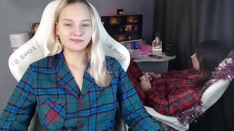 lovers613228 online show from 12-05-25, 10:46