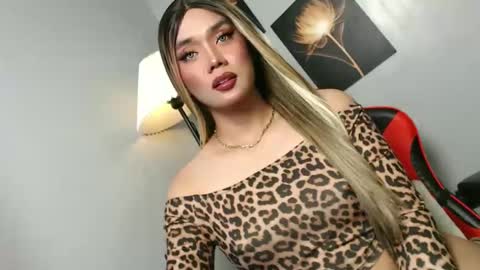 lovers moon22 online show from 11-04-25, 11:20