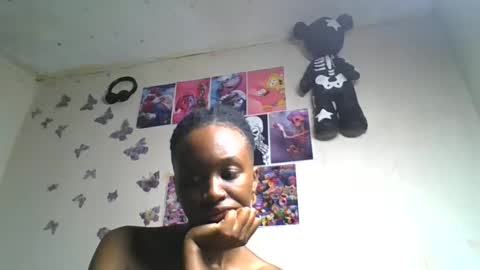 Snapshot of lovers_oncam chatting on 06-09-26, 04:35 RedJoy online show from 06-09-26, 04:35