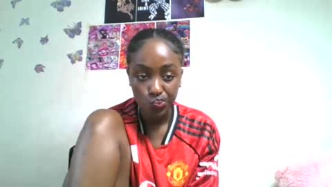 Snapshot of lovers_oncam chatting on 06-13-26, 12:25 RedJoy online show from 06-13-26, 12:25