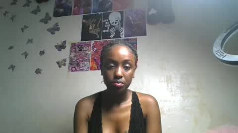 Snapshot of lovers_oncam chatting on 06-29-26, 01:00 RedJoy online show from 06-29-26, 01:00