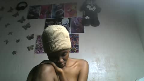 Snapshot of lovers_oncam chatting on 07-05-26, 07:26 RedJoy online show from 07-05-26, 07:26