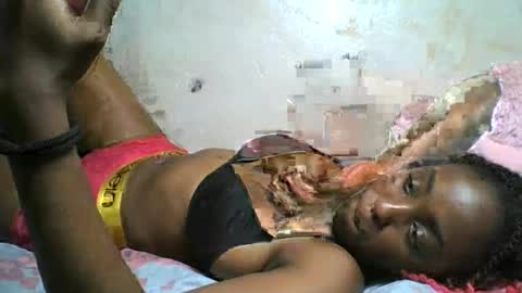 Snapshot of lovers_oncam chatting on 07-08-26, 06:45 RedJoy online show from 07-08-26, 06:45