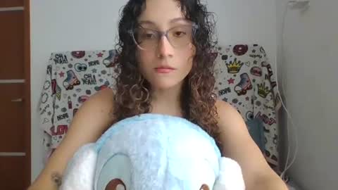 Snapshot of loverstwo0709 chatting on 06-30-26, 05:25 Loverstwo online show from 06-30-26, 05:25