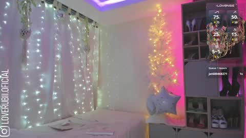 Snapshot of loverubii chatting on 12-18-24, 10:57 loverubii online show from 12-18-24, 10:57