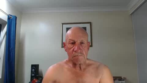 Lovesblackazz online show from 12-31-24, 11:09