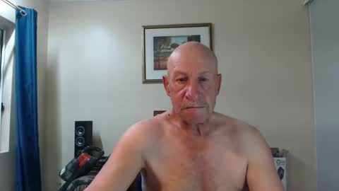 Lovesblackazz online show from 01-01-25, 11:07