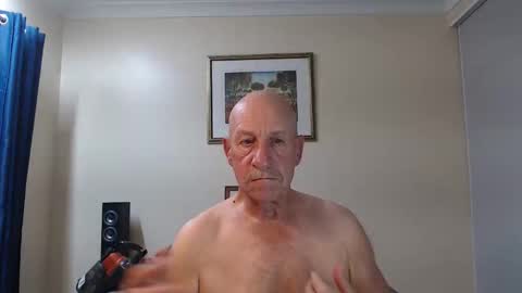 Lovesblackazz online show from 12-22-25, 11:18