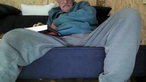 Snapshot of lovesex6565 chatting on 10-31-25, 07:26 just here to have fun and cum online show from 10-31-25, 07:26