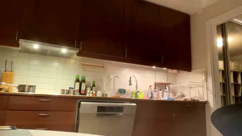 loveshine_ online show from 02-10-25, 05:36