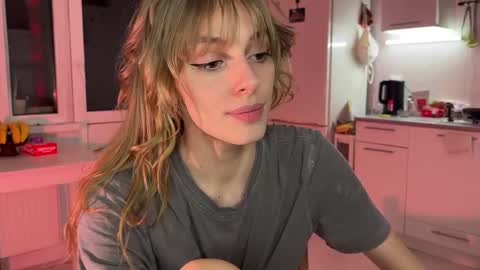 Snapshot of lovesstation chatting on 01-28-25, 03:04 lovesstation online show from 01-28-25, 03:04