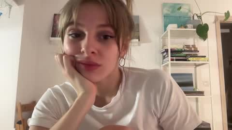 Snapshot of lovesstation chatting on 02-03-25, 11:36 lovesstation online show from 02-03-25, 11:36