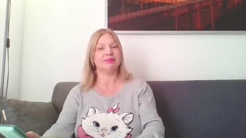 Marlyn online show from 12-07-24, 01:29