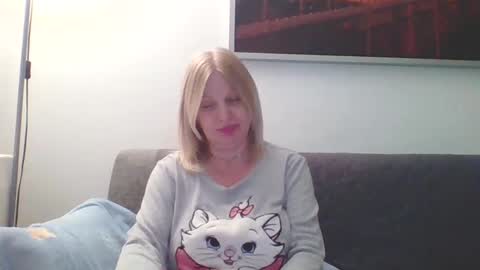 Marlyn online show from 02-20-25, 10:15