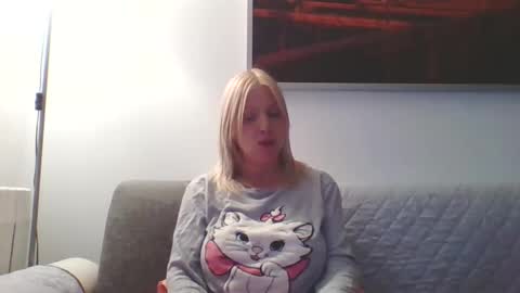 Marlyn online show from 02-04-26, 03:51