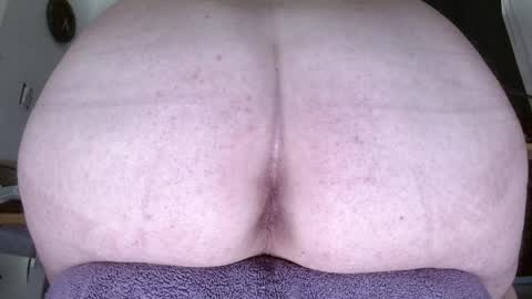 lovesurass2 online show from 04-06-26, 07:26