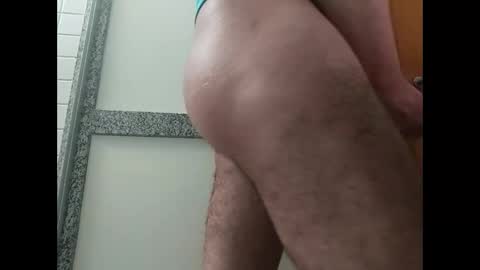 Lovetobeseen online show from 09-18-25, 02:41