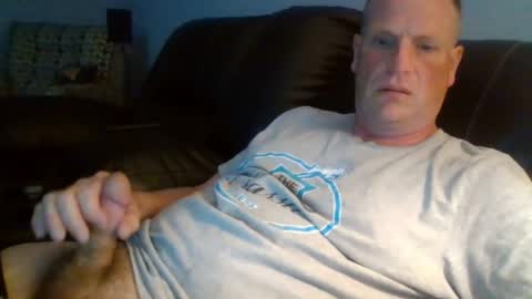 lovetocum37 online show from 05-19-26, 02:40