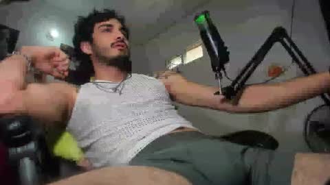 lovexjuxn77 online show from 12-04-25, 03:21