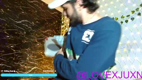 lovexjuxn77 online show from 05-08-26, 11:43