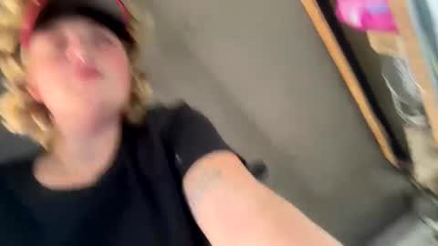 Snapshot of loveyourkittty chatting on 03-11-25, 07:36 StacyMaeWish online show from 03-11-25, 07:36