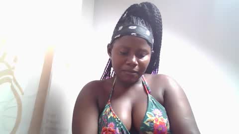 lovie_paula online show from 10-13-25, 07:19