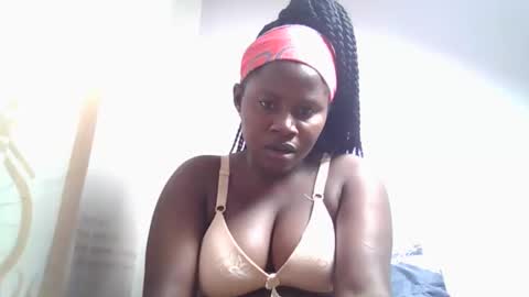 lovie_paula online show from 10-14-25, 07:31