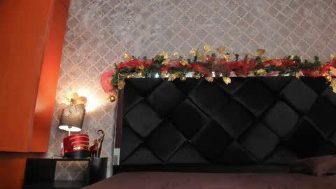 Darcy online show from 12-17-24, 03:17