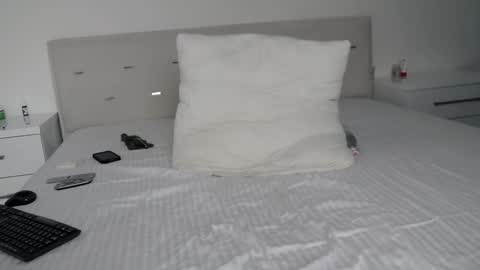 Snapshot of loving_kristina chatting on 03-11-25, 02:07 Cristina online show from 03-11-25, 02:07