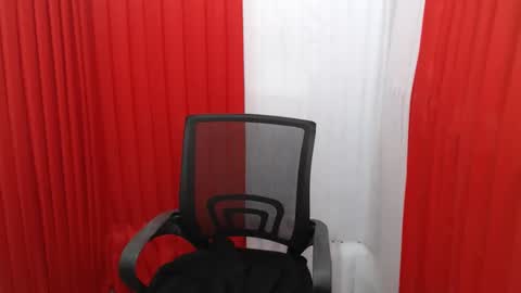 Snapshot of loving_scarlet19 chatting on 02-02-26, 10:47 Scarlet online show from 02-02-26, 10:47