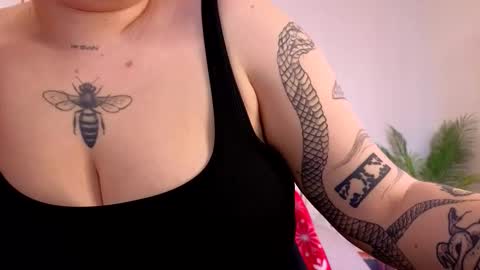 Call me Aphrodite online show from 02-10-26, 07:34