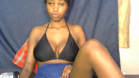 Snapshot of lovly_lastborn chatting on 09-25-25, 11:47 lovly_lastborn online show from 09-25-25, 11:47