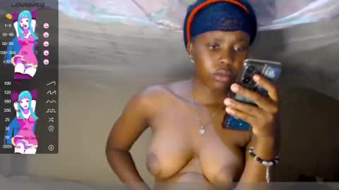 Snapshot of loyalcutick chatting on 02-14-25, 06:34 loyalcutic online show from 02-14-25, 06:34