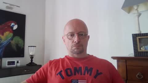 Snapshot of lrda49 chatting on 03-23-26, 08:18 Espigle online show from 03-23-26, 08:18