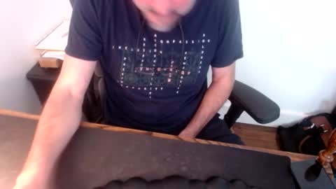 lreed090 online show from 05-08-26, 08:14