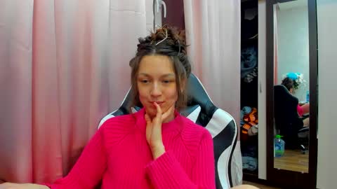 Lu krecia online show from 12-23-24, 06:16